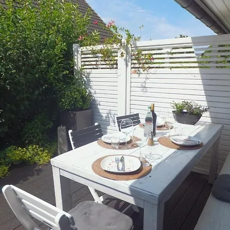 Holiday home In Elmenhorst Mit Garten Und Terrasse Elmenhorst/Lichtenhagen